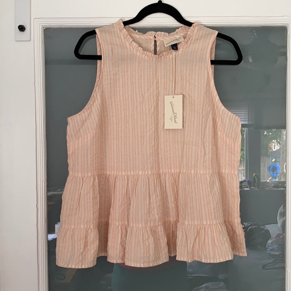 Universal Thread top